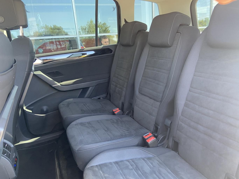 Volkswagen Touran 1.5 TSI HIGHLINE R-LINE AHK+STANDHEIZUNG+ — photo 10