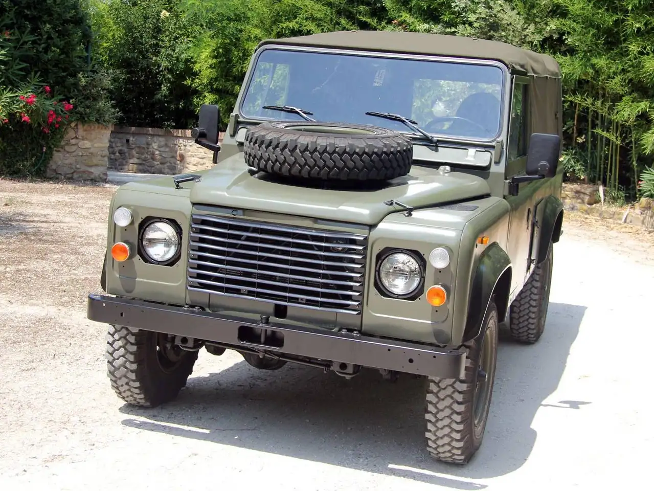 Land Rover Defender 110 3.5 V8 Benzina, foto 2