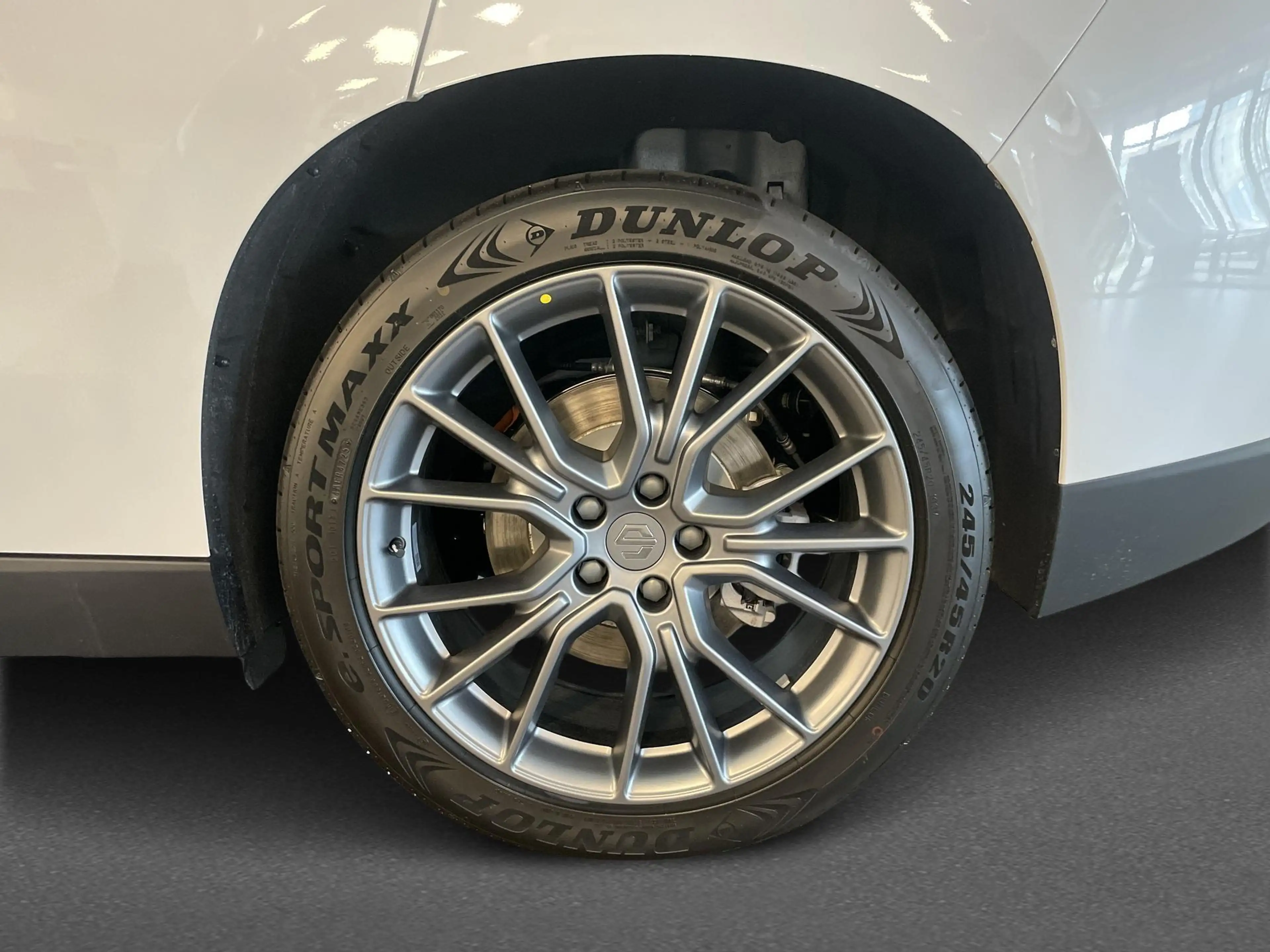 Leapmotor C10 Design Pro 69.9 kWh — photo 11