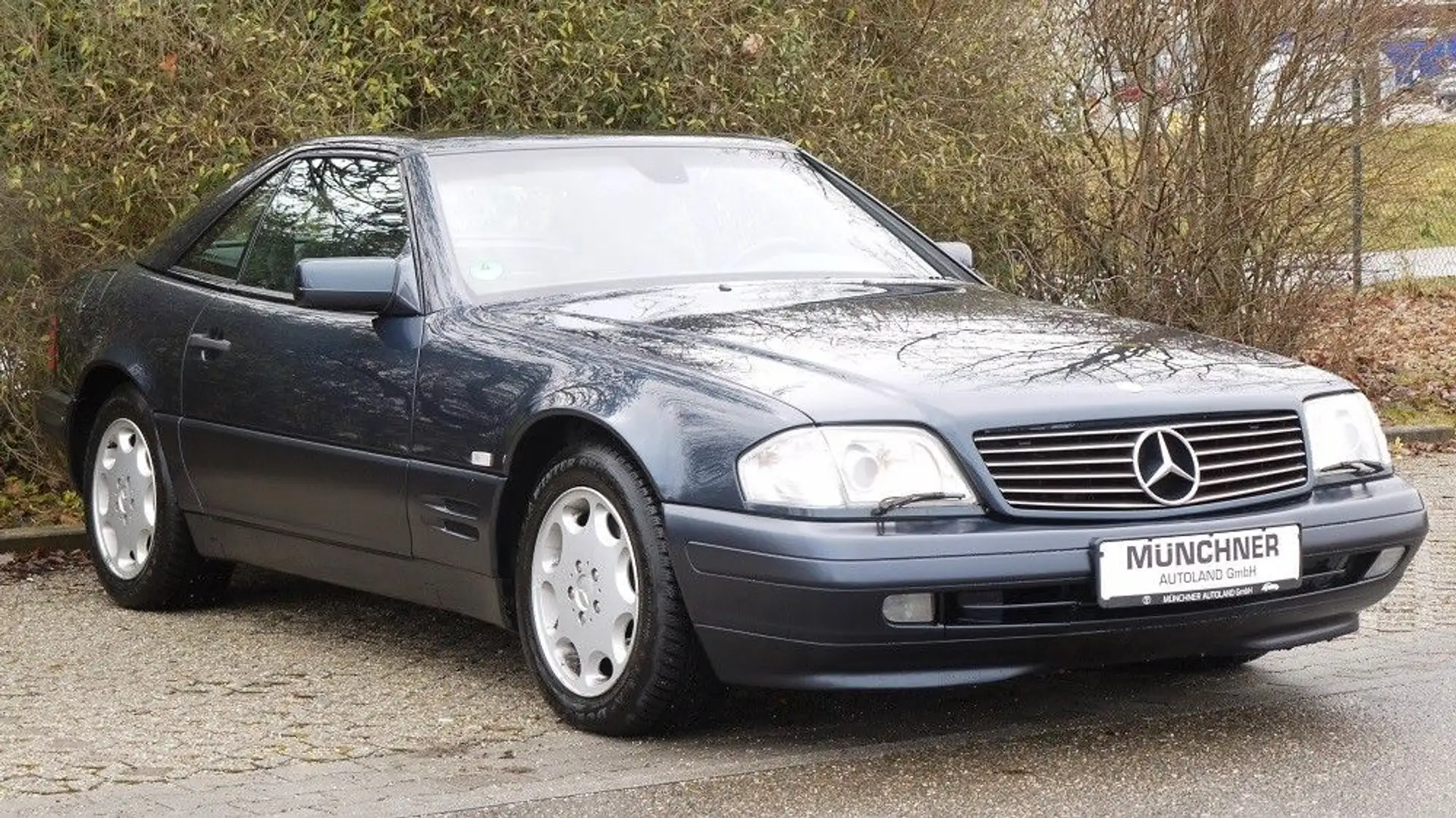 Mercedes-Benz SL 500 V8   l.Hand Blau - 1