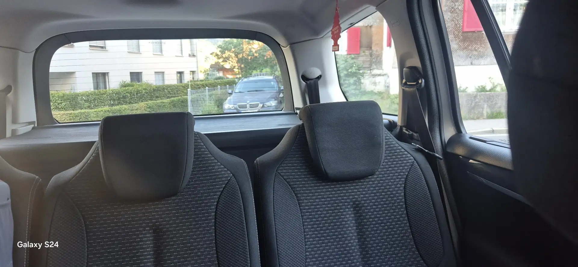 Citroen Grand C4 Picasso 1.6 HDi FAP Style - 2