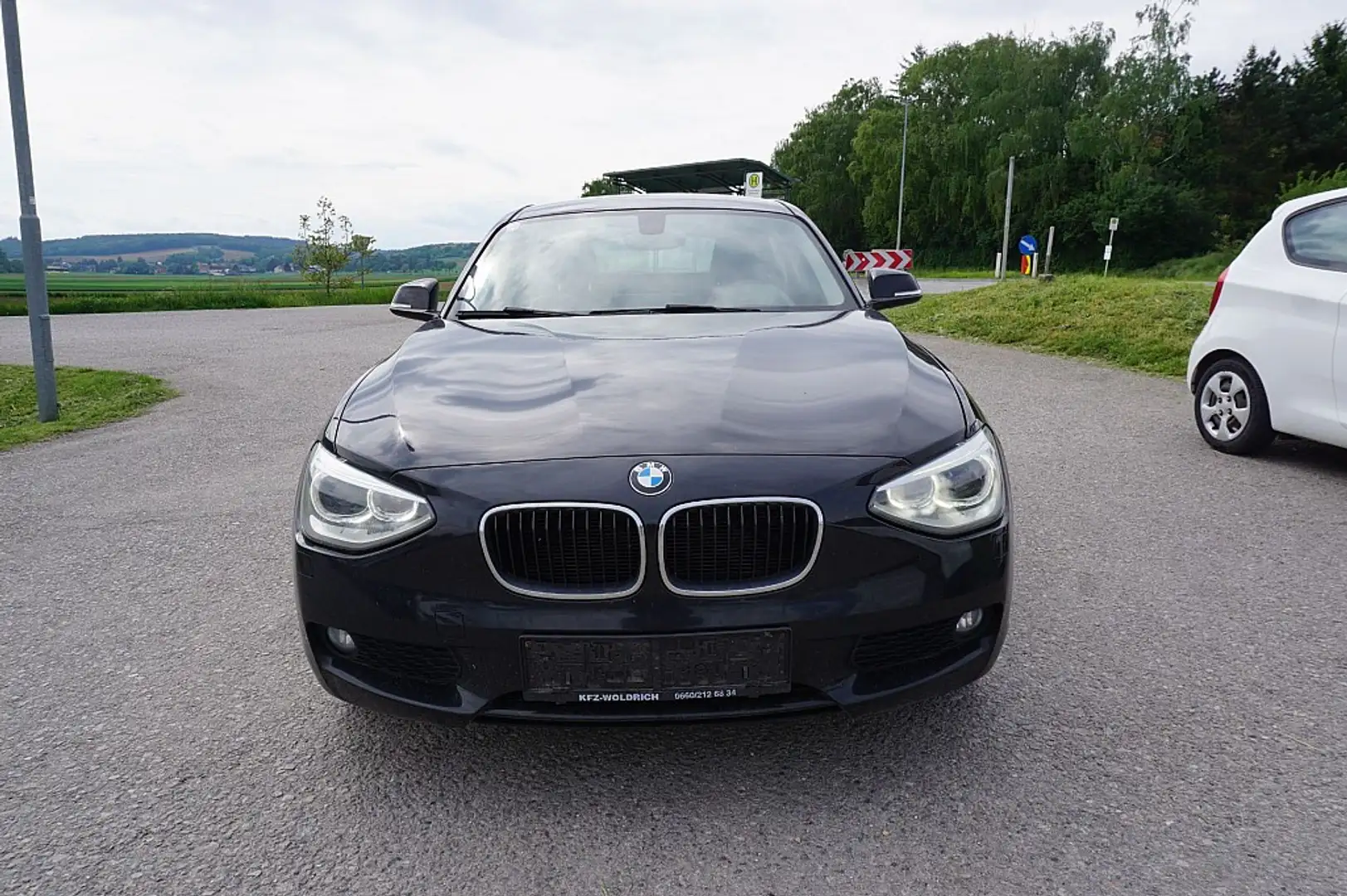 BMW 118 1er-Reihe Diesel Allrad (F20)  xDrive Schwarz - 1