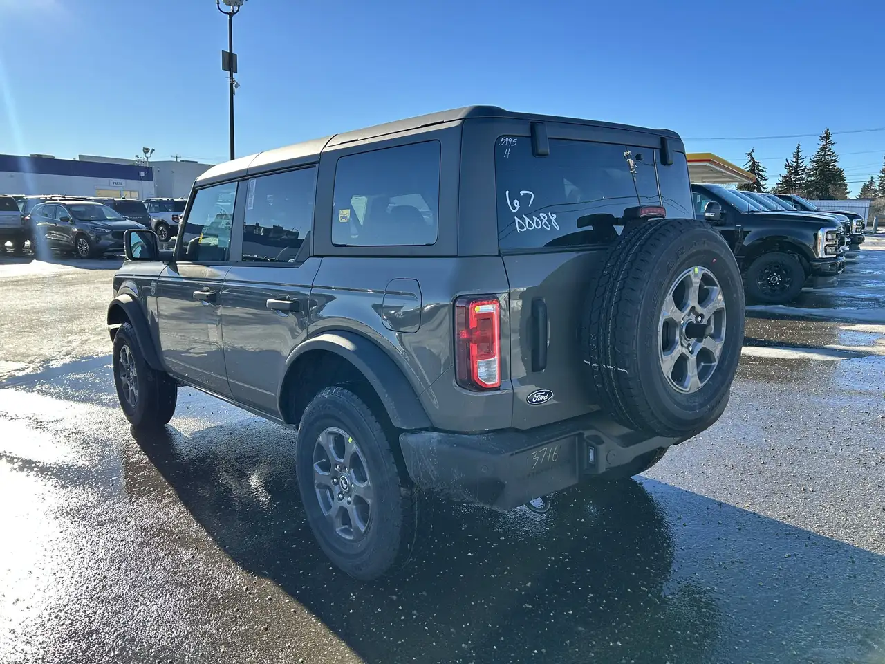 Ford Bronco снимка Ford Bronco