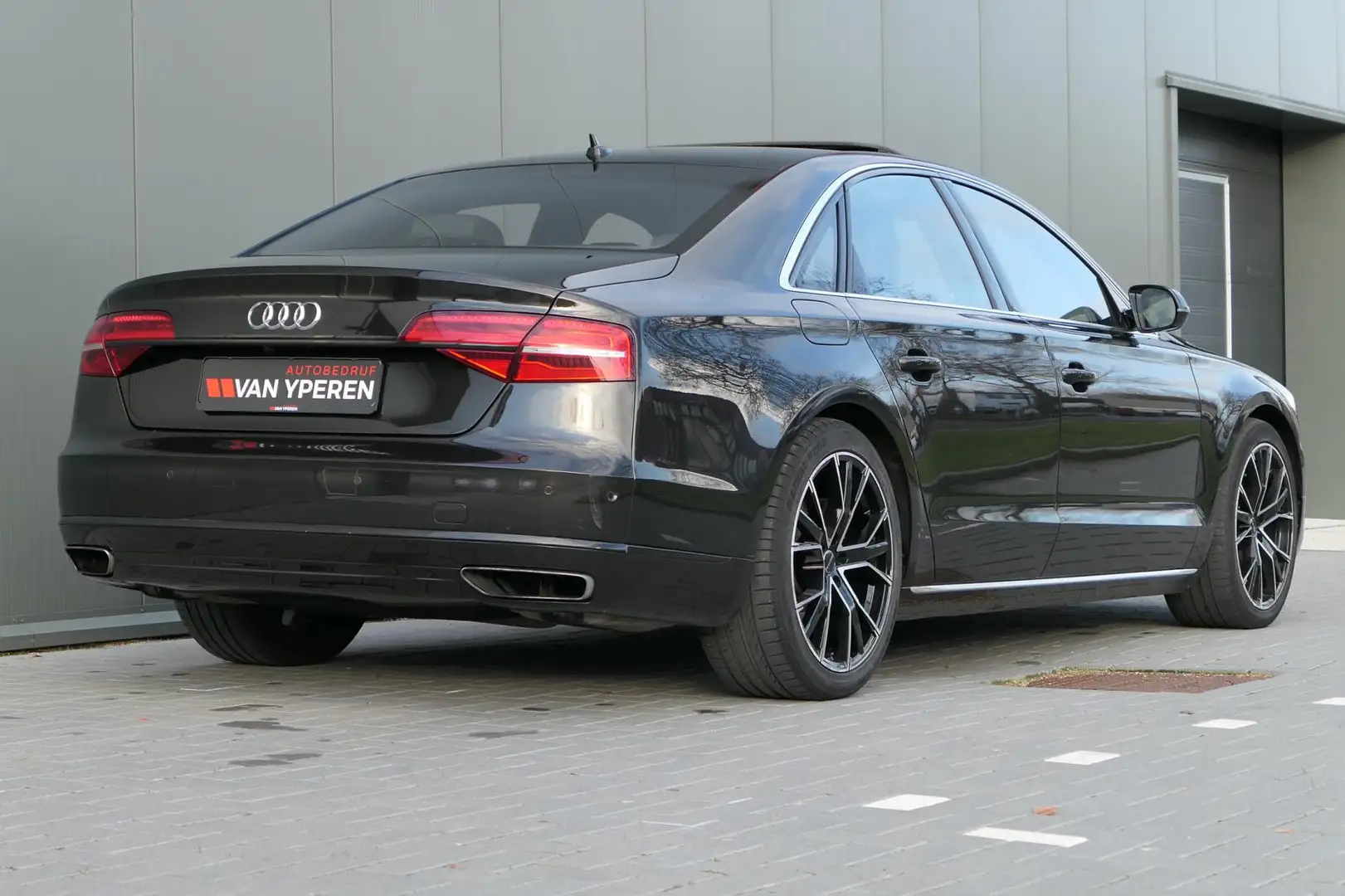 Audi A8 4.0 TFSI quattro Pro Line+ B&O 360 Matrix Stoelven Noir - 2