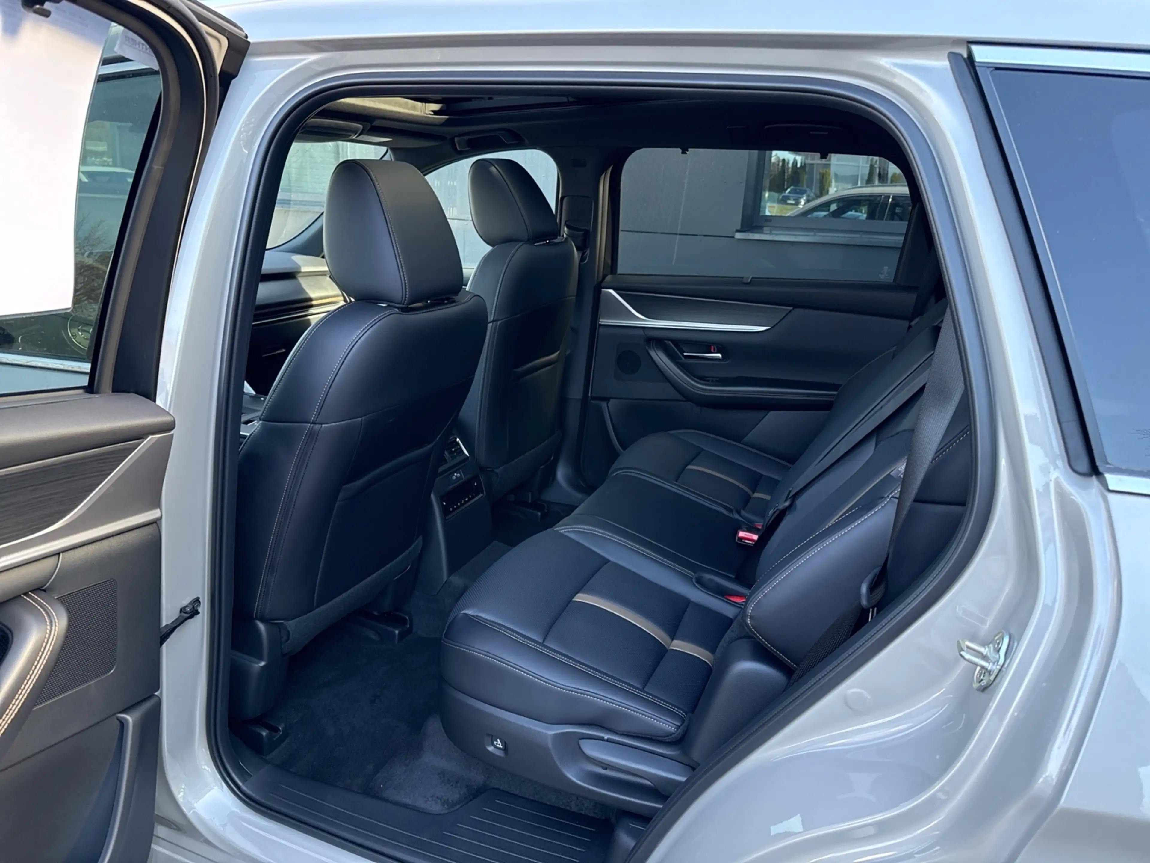 Mazda CX-80 Homura Plus PHEV BLOP Metallic — photo 10