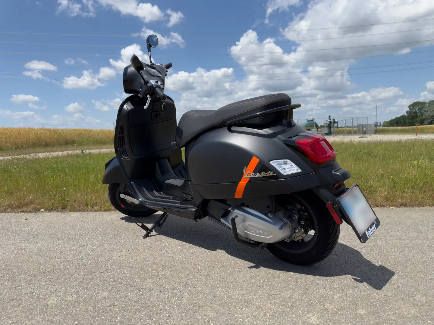 Vespa GTS 300 Super Sport ABS | Herstellergarantie Schwarz - 2