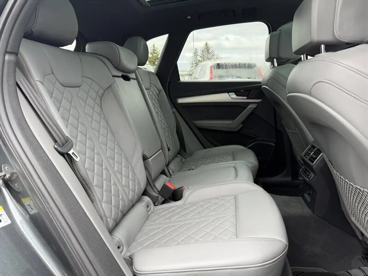 Audi SQ5 снимка Audi SQ5