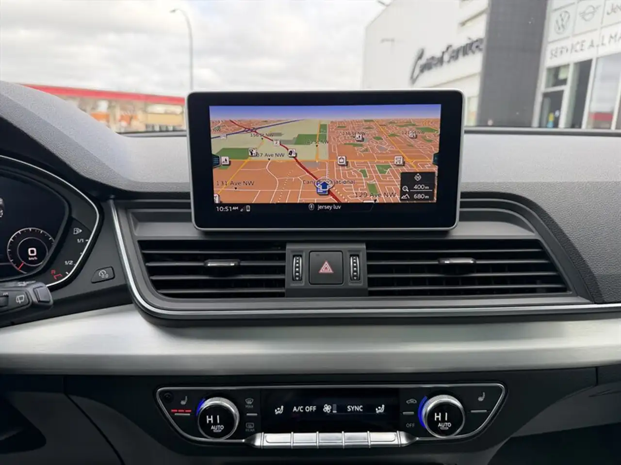 Audi SQ5 снимка Audi SQ5