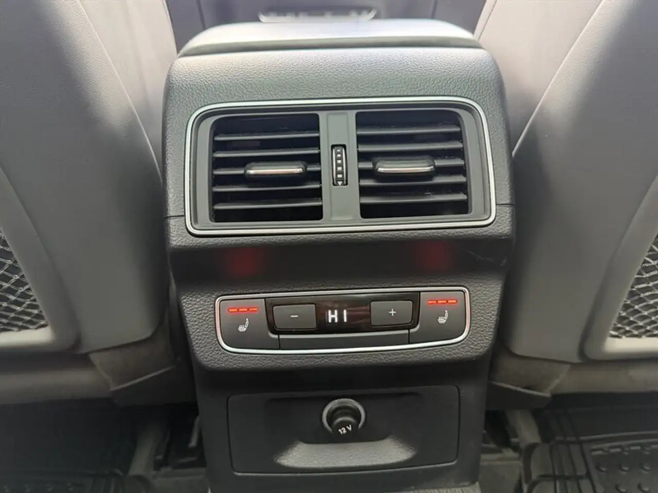 Audi SQ5 снимка Audi SQ5