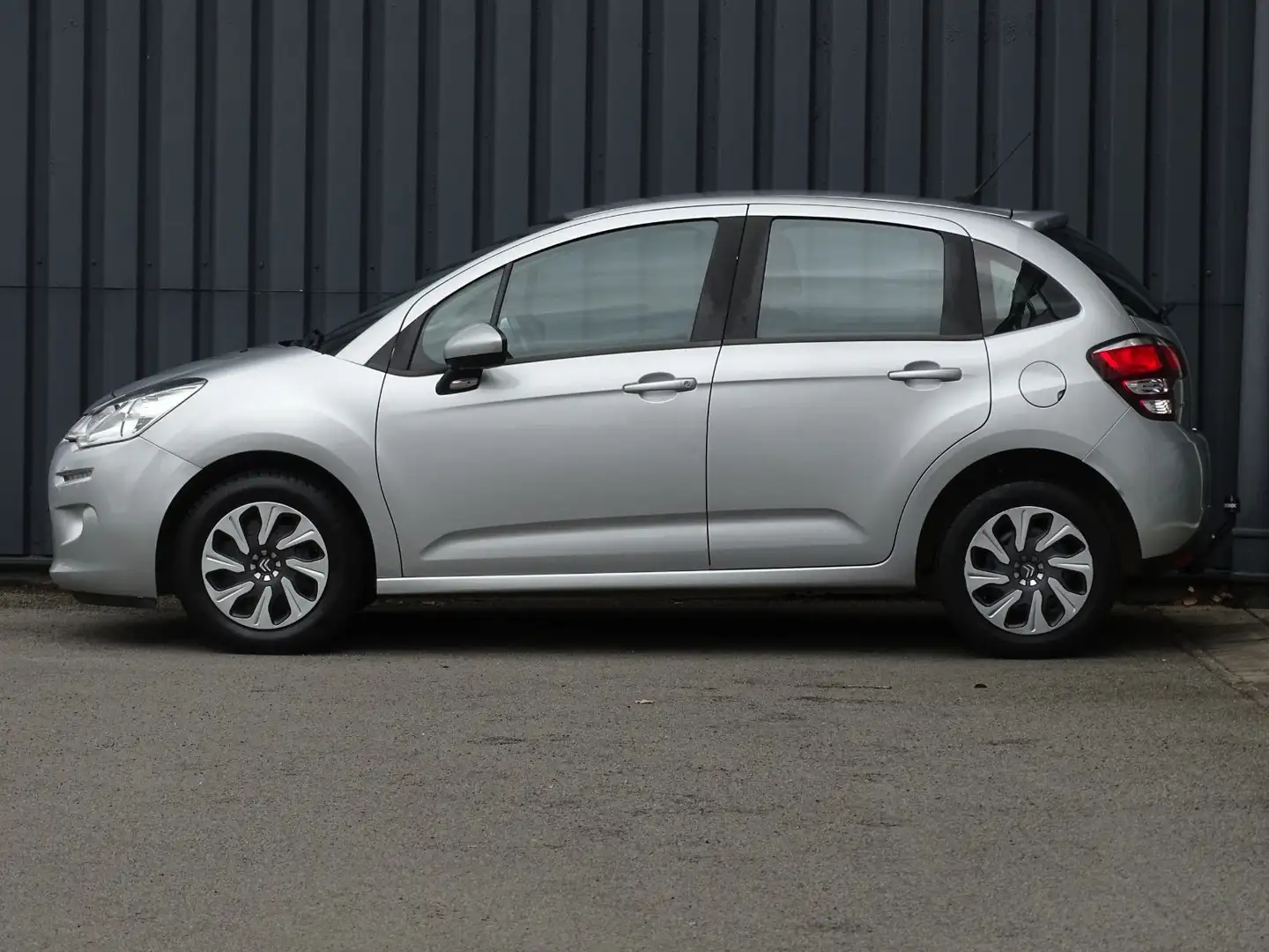 Citroen C3 1.6 BlueHDi Business | Cruise | Trekhaak | Navi | Grijs - 2