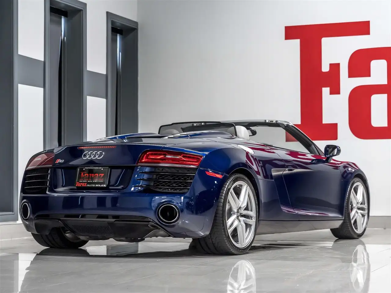 Audi R8 снимка Audi R8