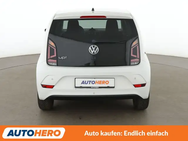 Volkswagen up! view 5