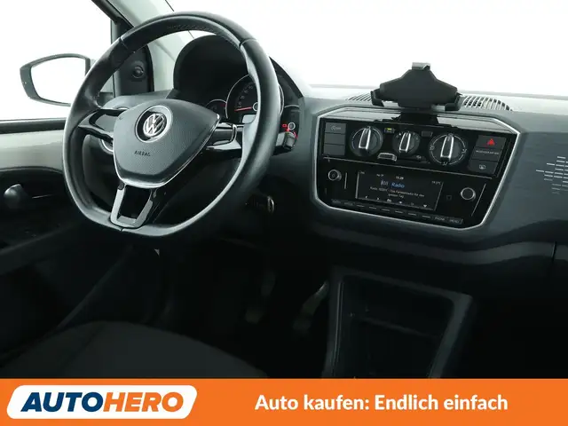 Volkswagen up! view 13