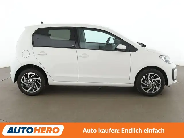 Volkswagen up! view 7
