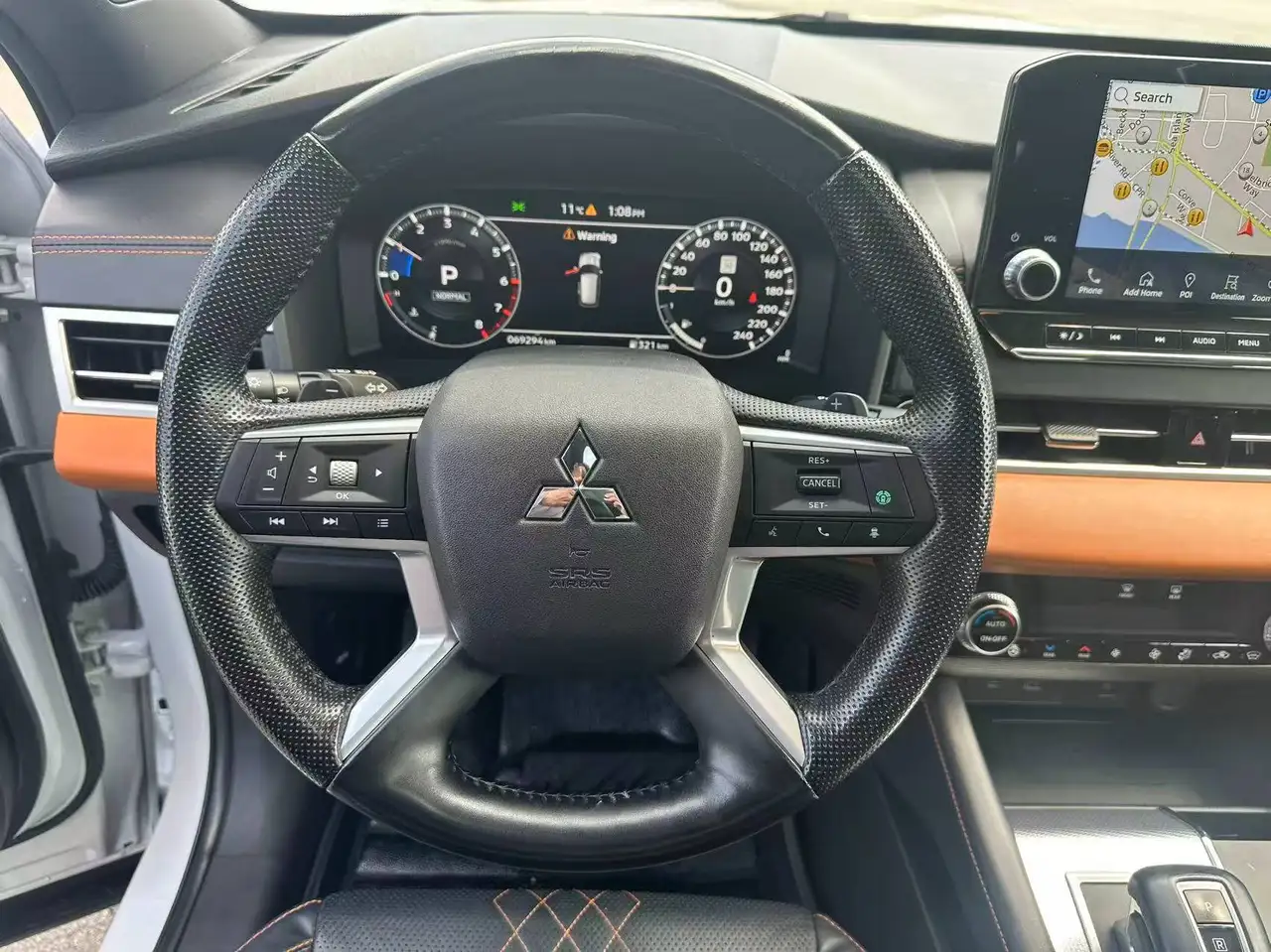 Mitsubishi Outlander снимка Mitsubishi Outlander