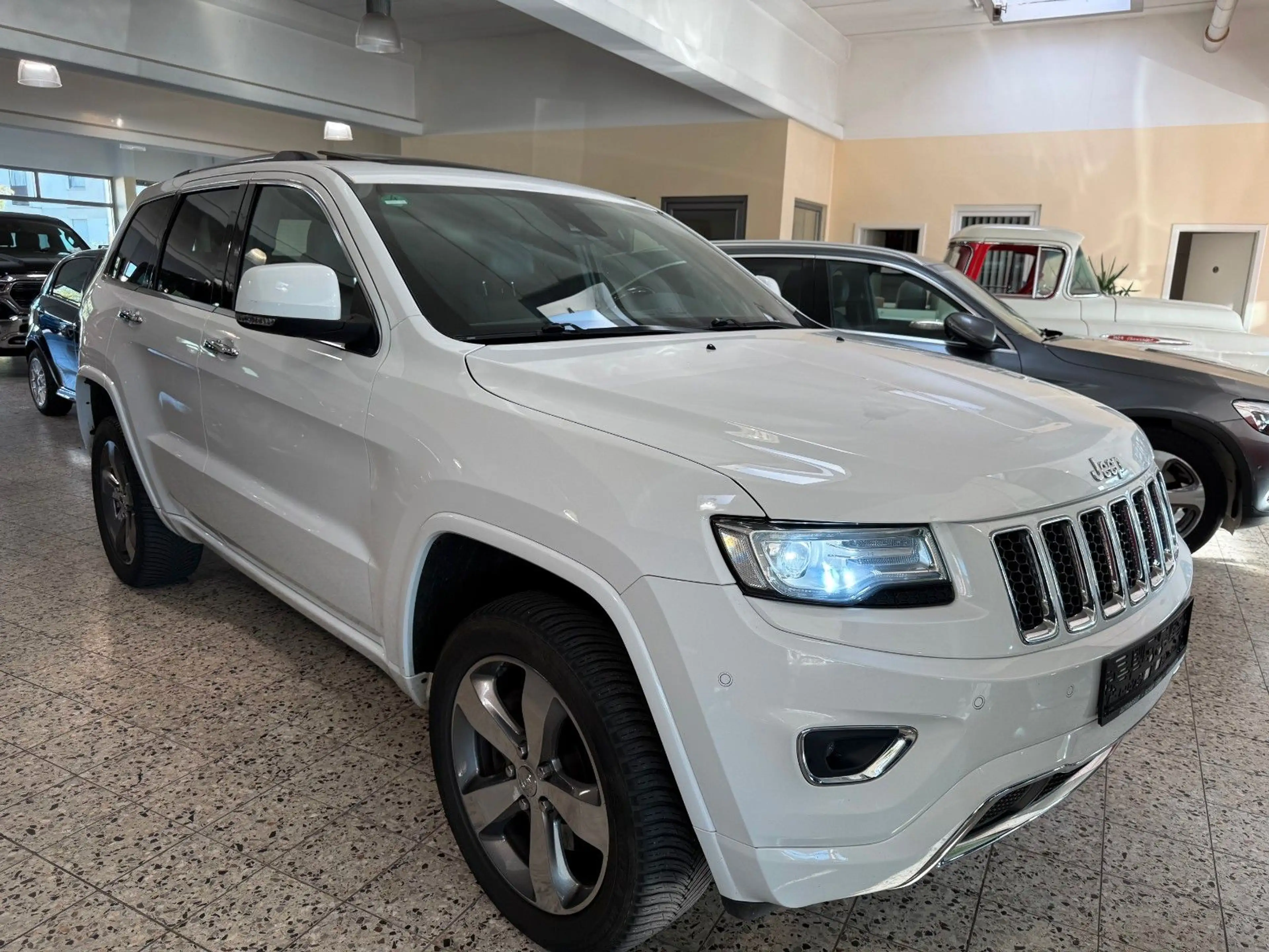 Jeep Grand Cherokee 3.0 CRD Overland° — photo 3