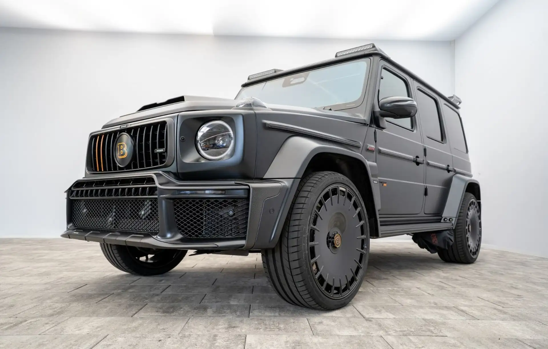 벤츠 Mercedes-Benz G-Class G 63 AMG 2026 건메탈 사진 1