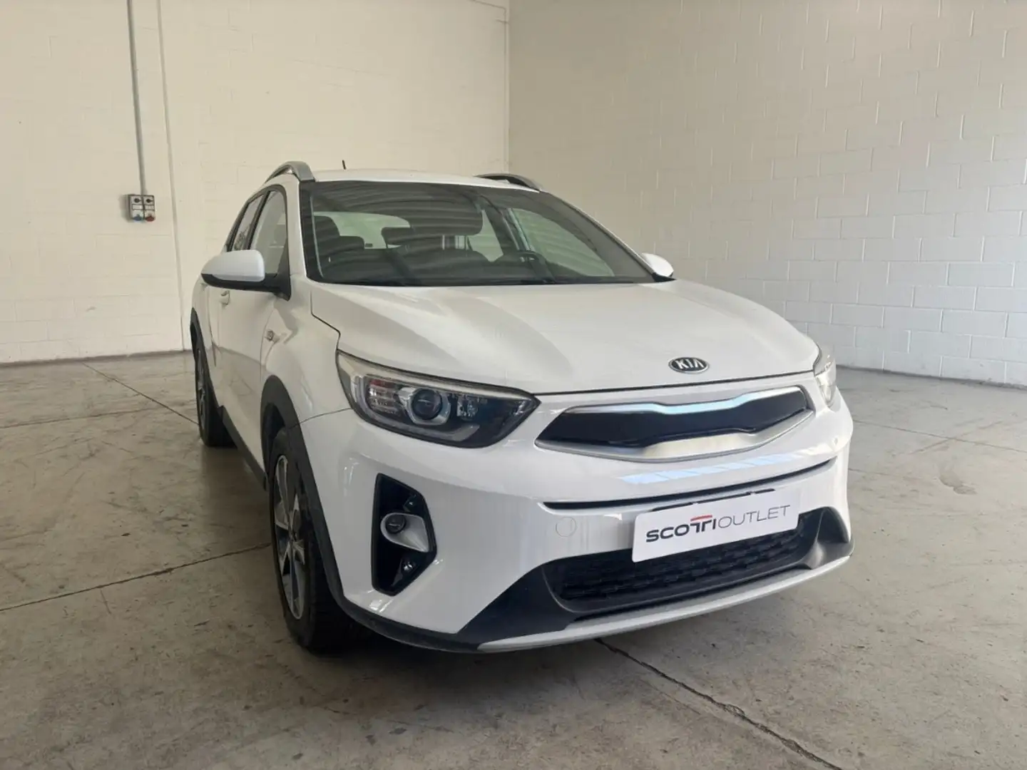 Kia Stonic 1.4 MPi Style Design Pack Blanc - 2