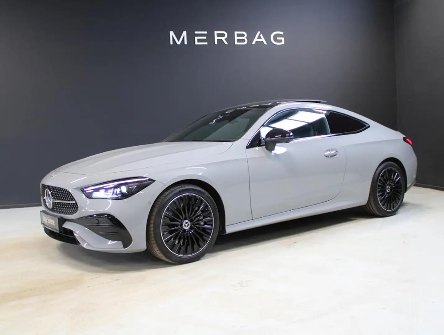 Mercedes-Benz CLE 450 4M CP *AMG Night Pano DIGITAL Burm Distr Gri - 2