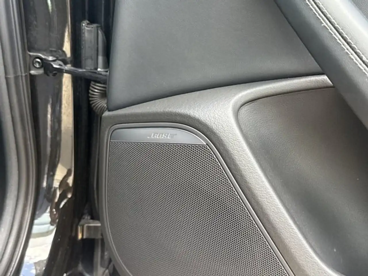 Audi S6 снимка Audi S6