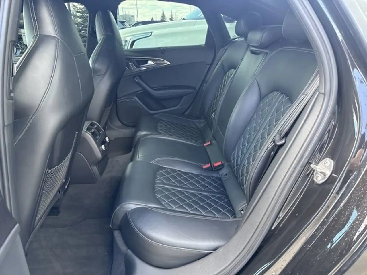 Audi S6 снимка Audi S6