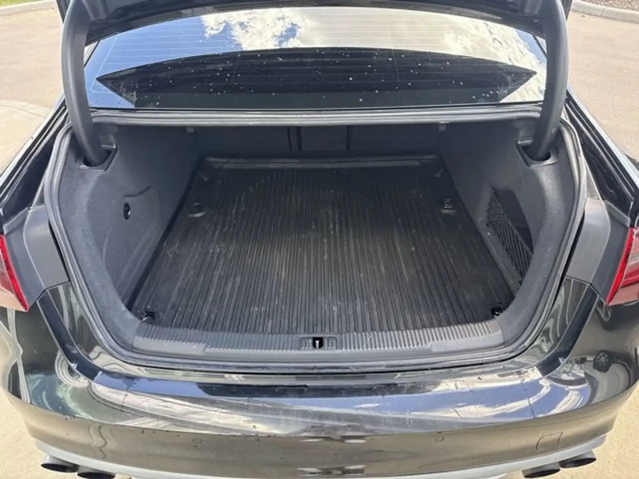 Audi S6 снимка Audi S6