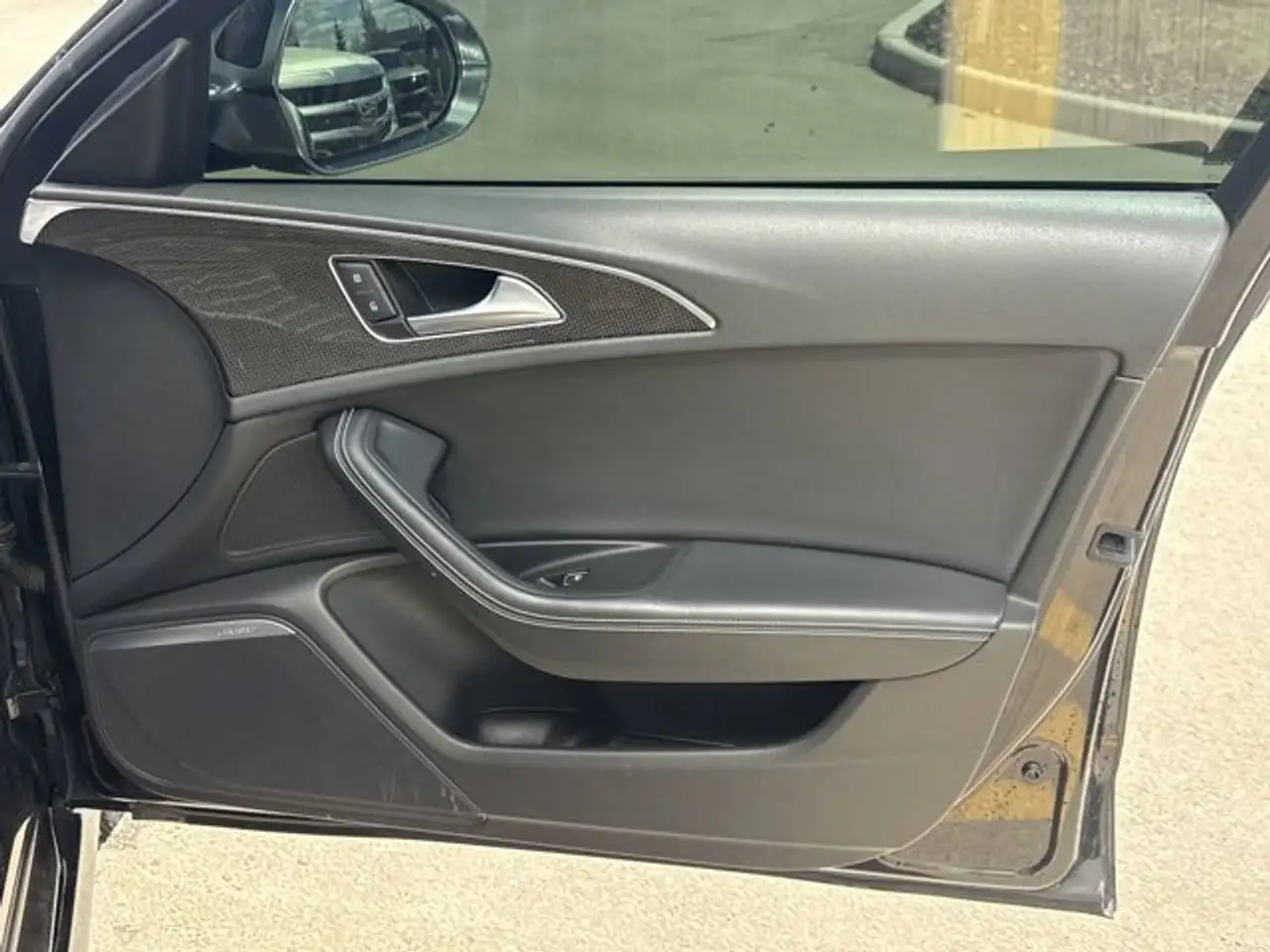 Audi S6 снимка Audi S6