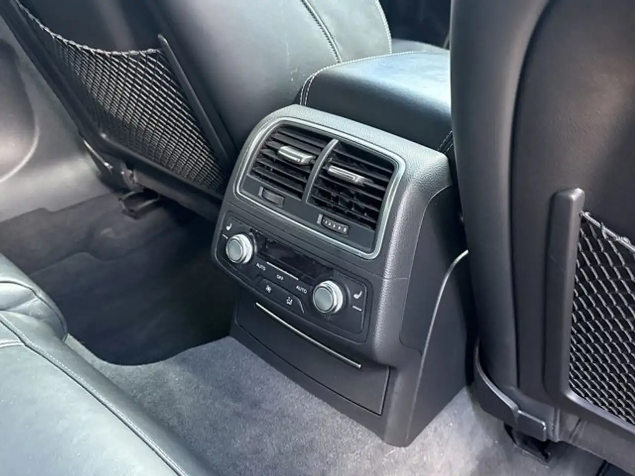 Audi S6 снимка Audi S6