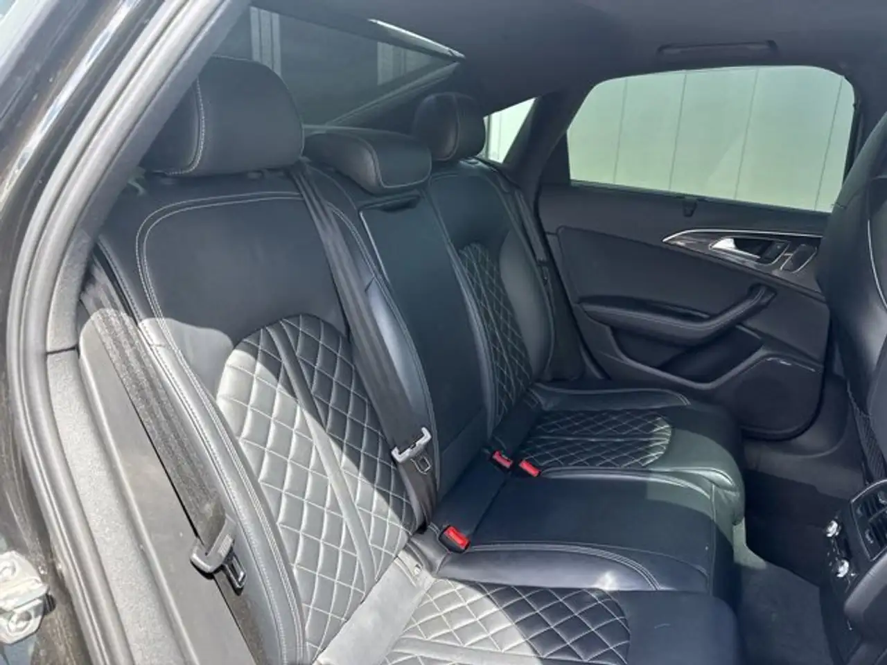 Audi S6 снимка Audi S6