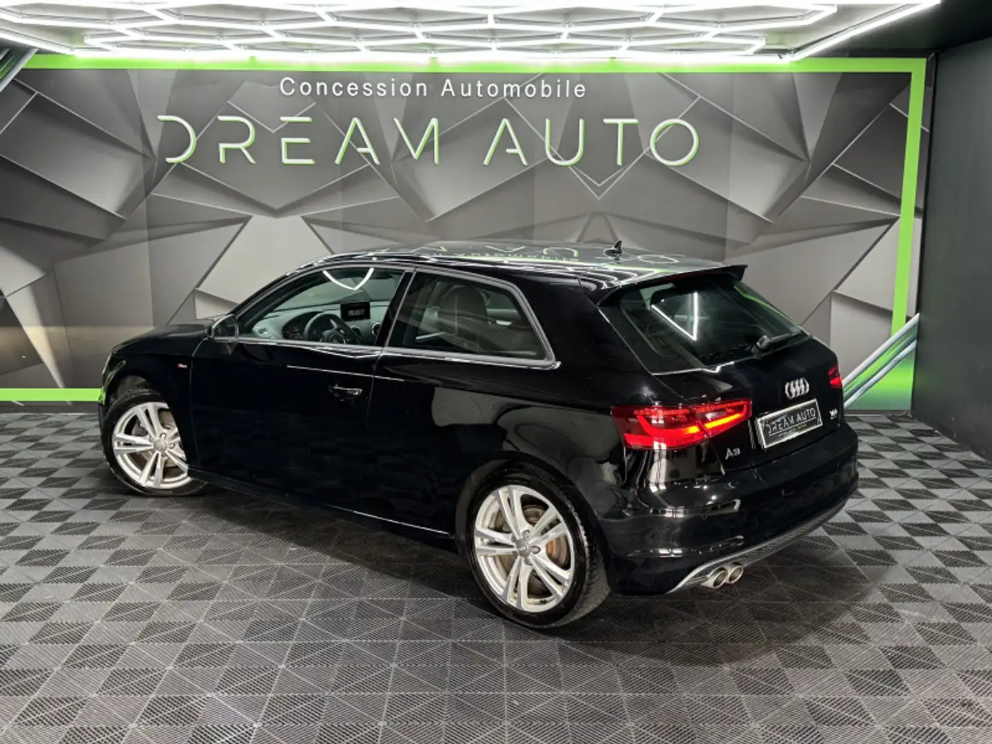 Audi A3 2.0 TDI 150CH FAP S LINE QUATTRO Noir - 2