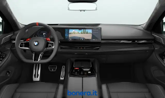 BMW M5 view 3