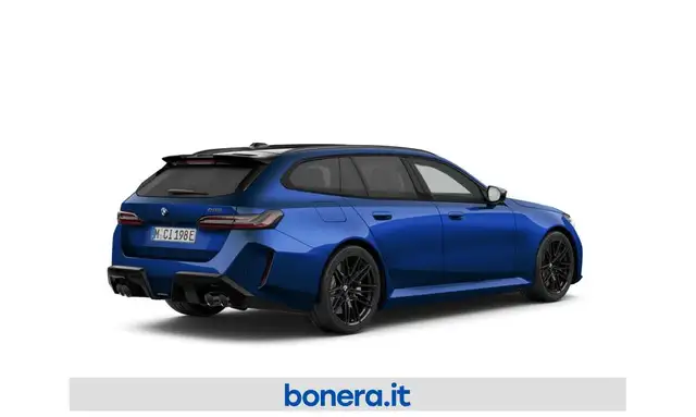 BMW M5 view 2