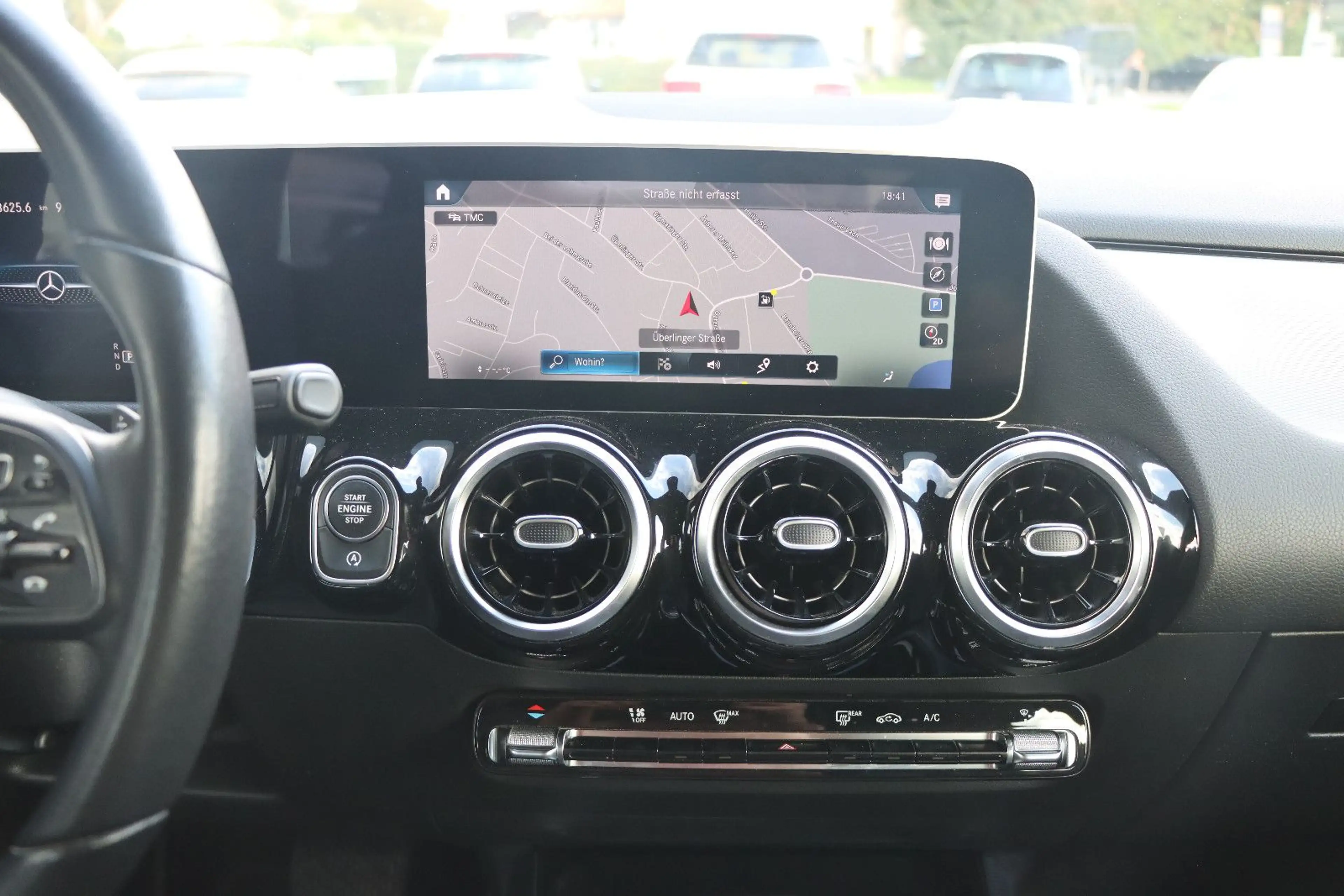 Mercedes-Benz B 180 d l LEDER l NAVI l LED l 1.HAND l — photo 11