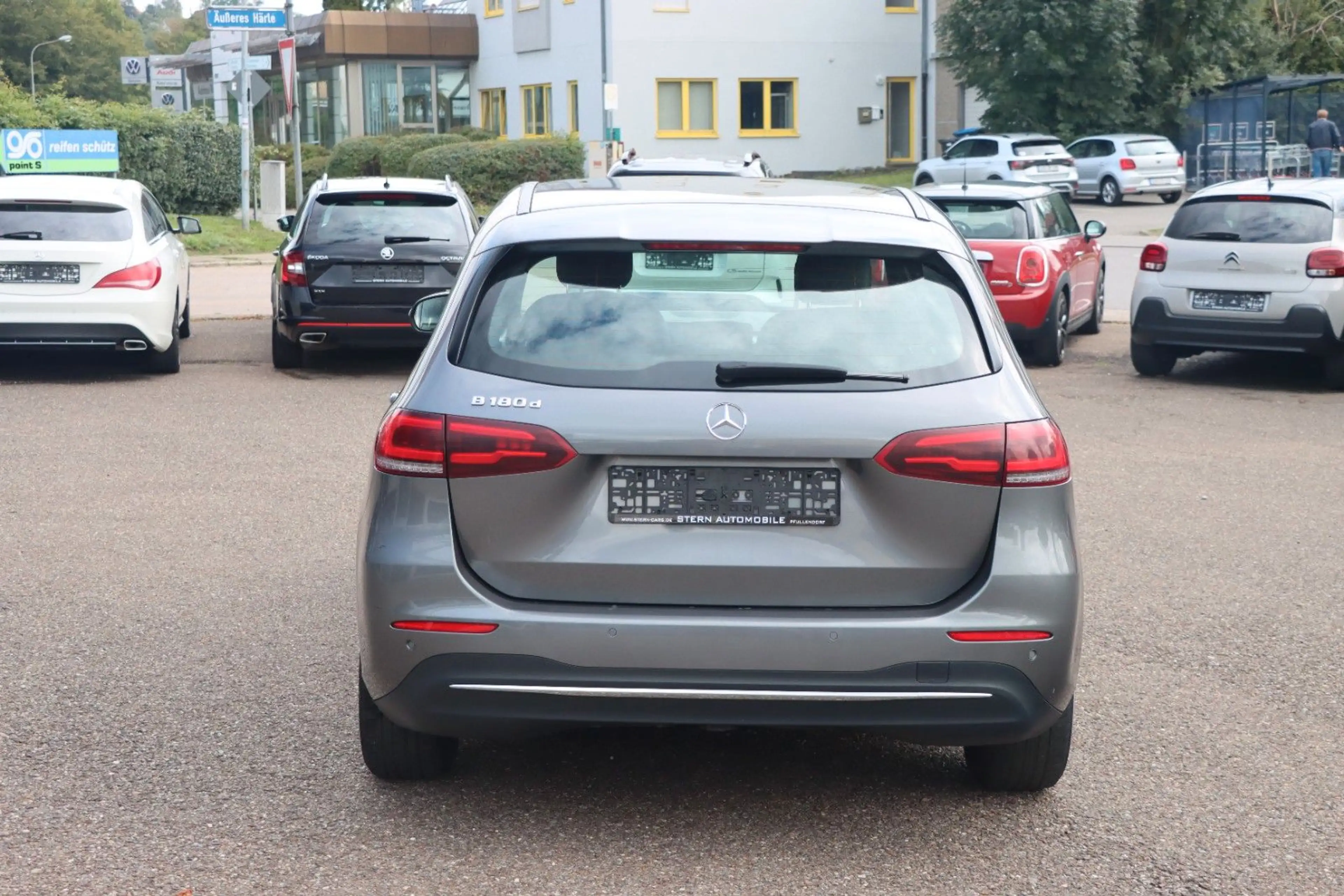 Mercedes-Benz B 180 d l LEDER l NAVI l LED l 1.HAND l — photo 4