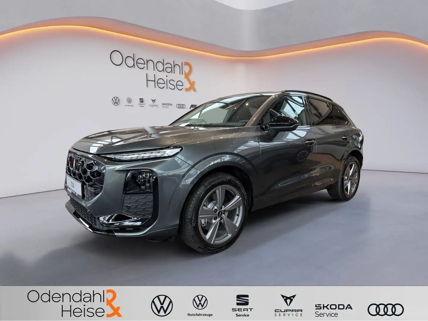 Audi Q3 SUV TDI S tronic *Tech+*LED*PDC+Kamera* Grau - 1