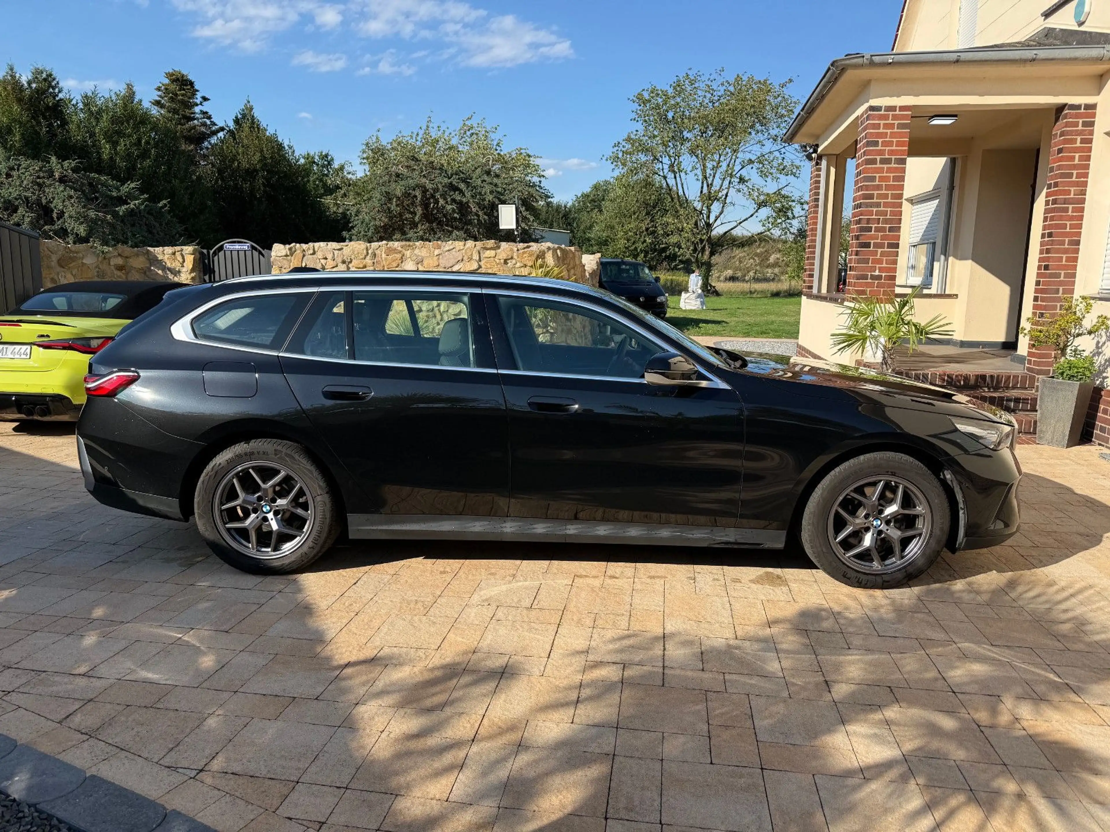BMW 520 d Touring+Leder+Navi+AHK+Live Co.+LED+ — photo 5