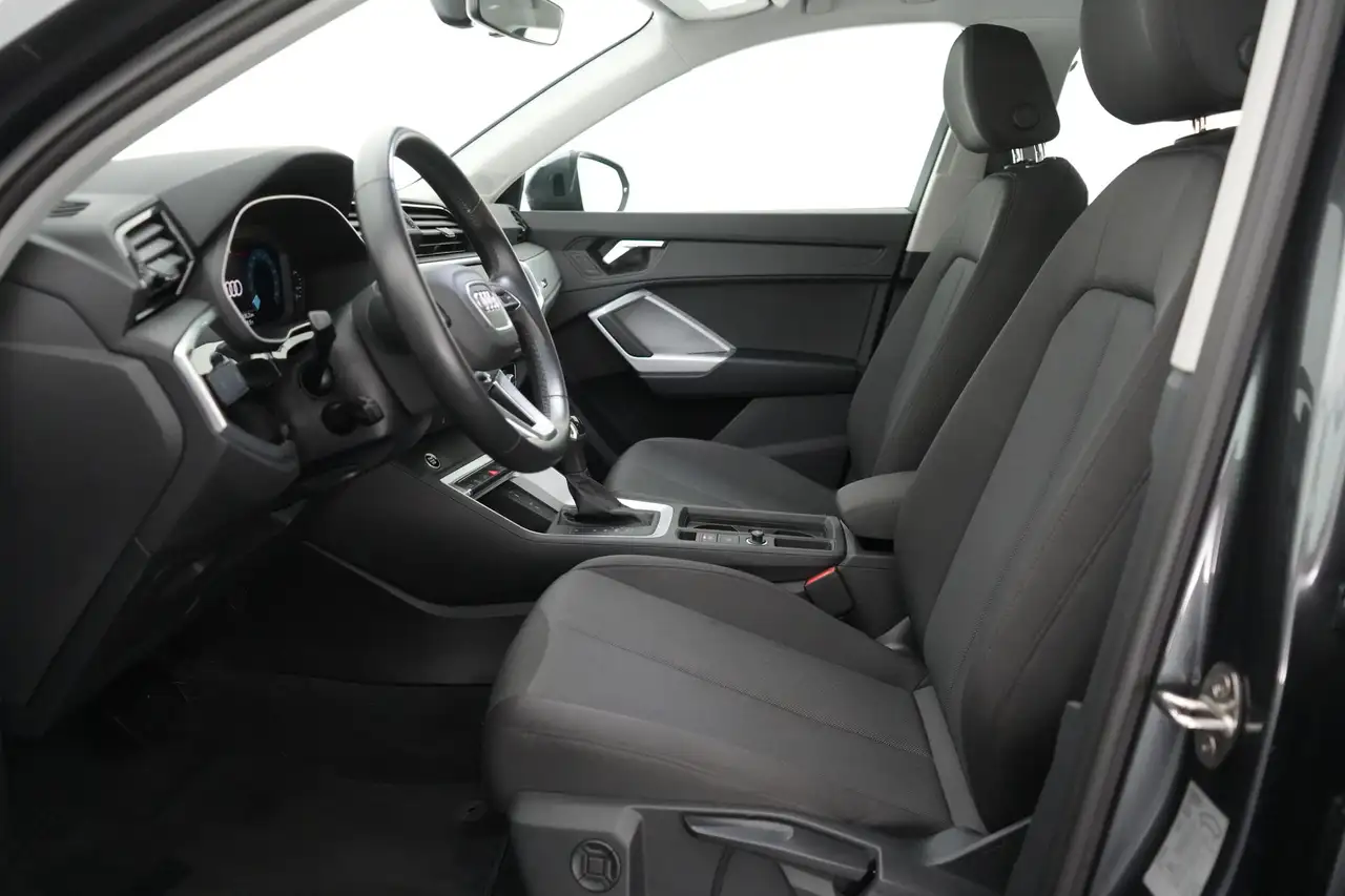 Audi Q3 45 TFSI e PHEV S-Tronic S-Line Business LED GPS PD, миниатюра 17
