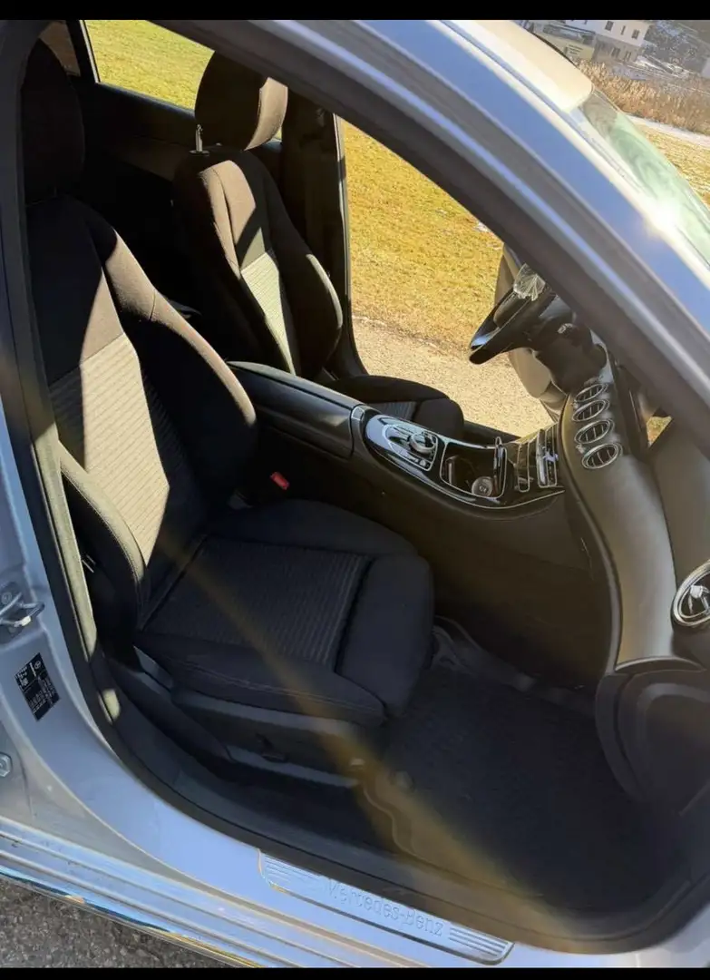 Mercedes-Benz E 220 d Avantgarde Aut. - 2