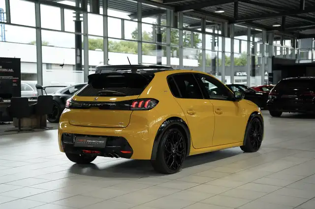 Peugeot 208 view 8