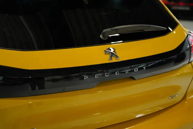 Peugeot 208 view 15