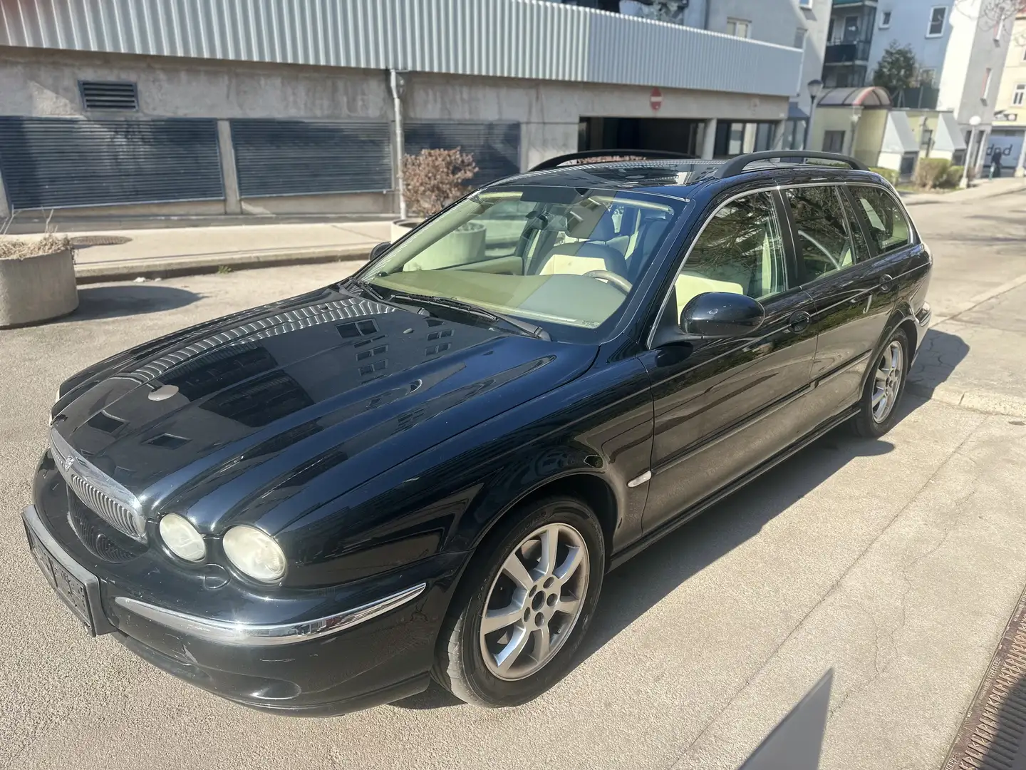 Jaguar X-Type 2,0 Executive Estate Ds. Schwarz - 2