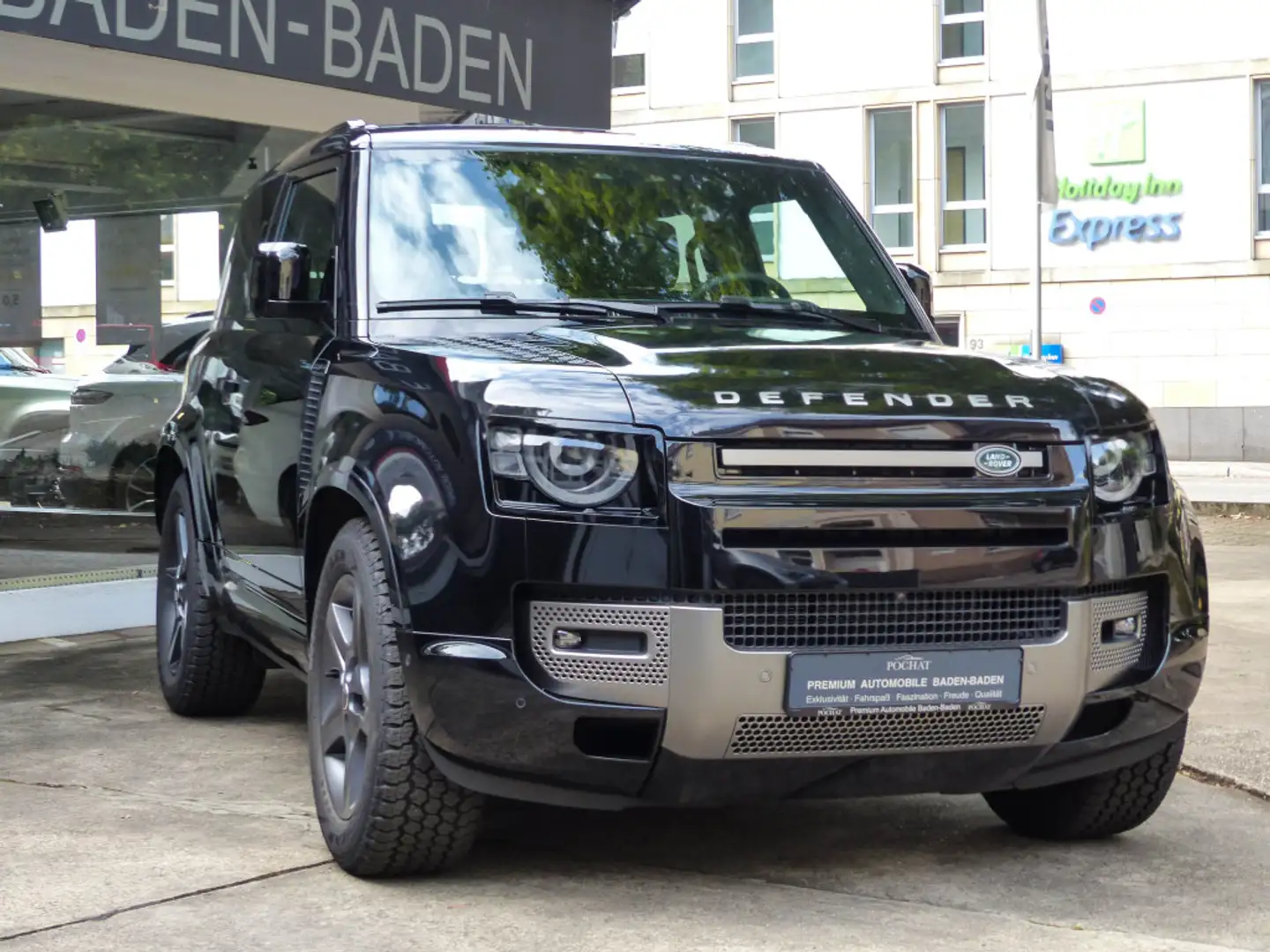 Land Rover Defender 90 D300 AWD X-Dynamic SE*ACC*AHK*Luft* Zwart - 2