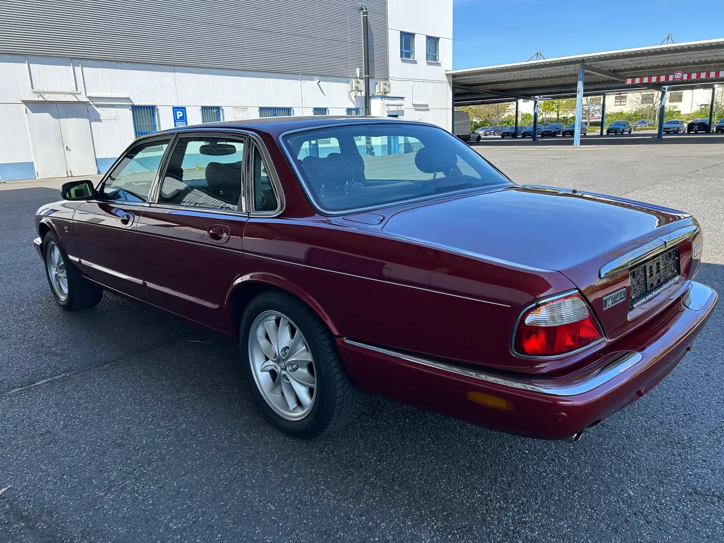 Jaguar XJ XJ 4.0 Sovereign Červená - 2