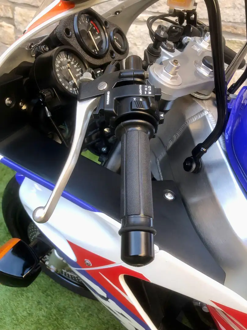 Honda CBR 900 Fireblade SC28 Blanco - 2