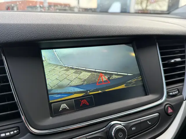 Opel Astra view 10