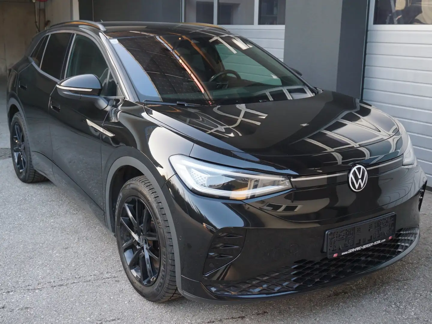 Volkswagen ID.4 GTX 220 kW 4Motion Schwarz - 1