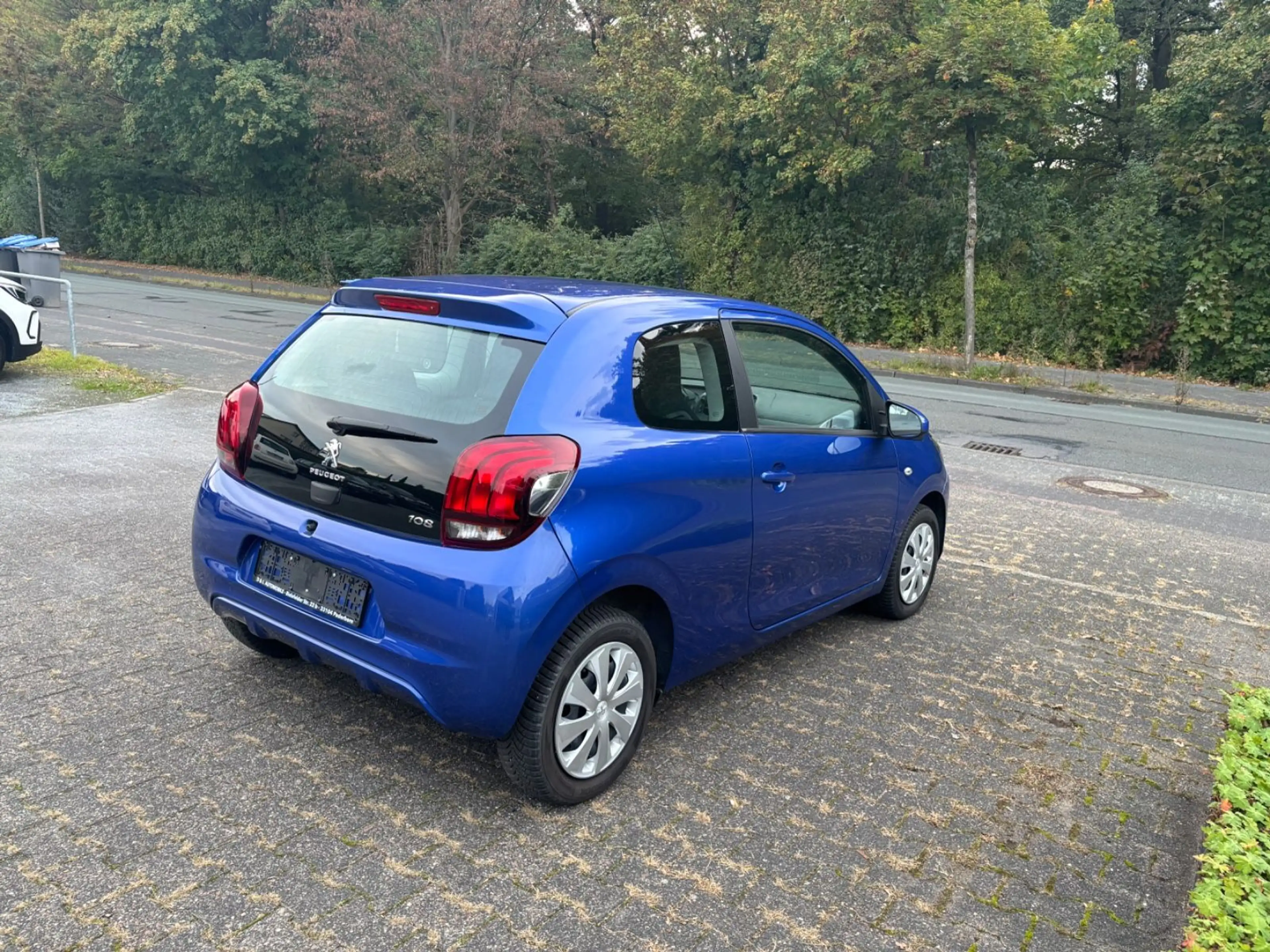 Peugeot 108 Active — photo 8