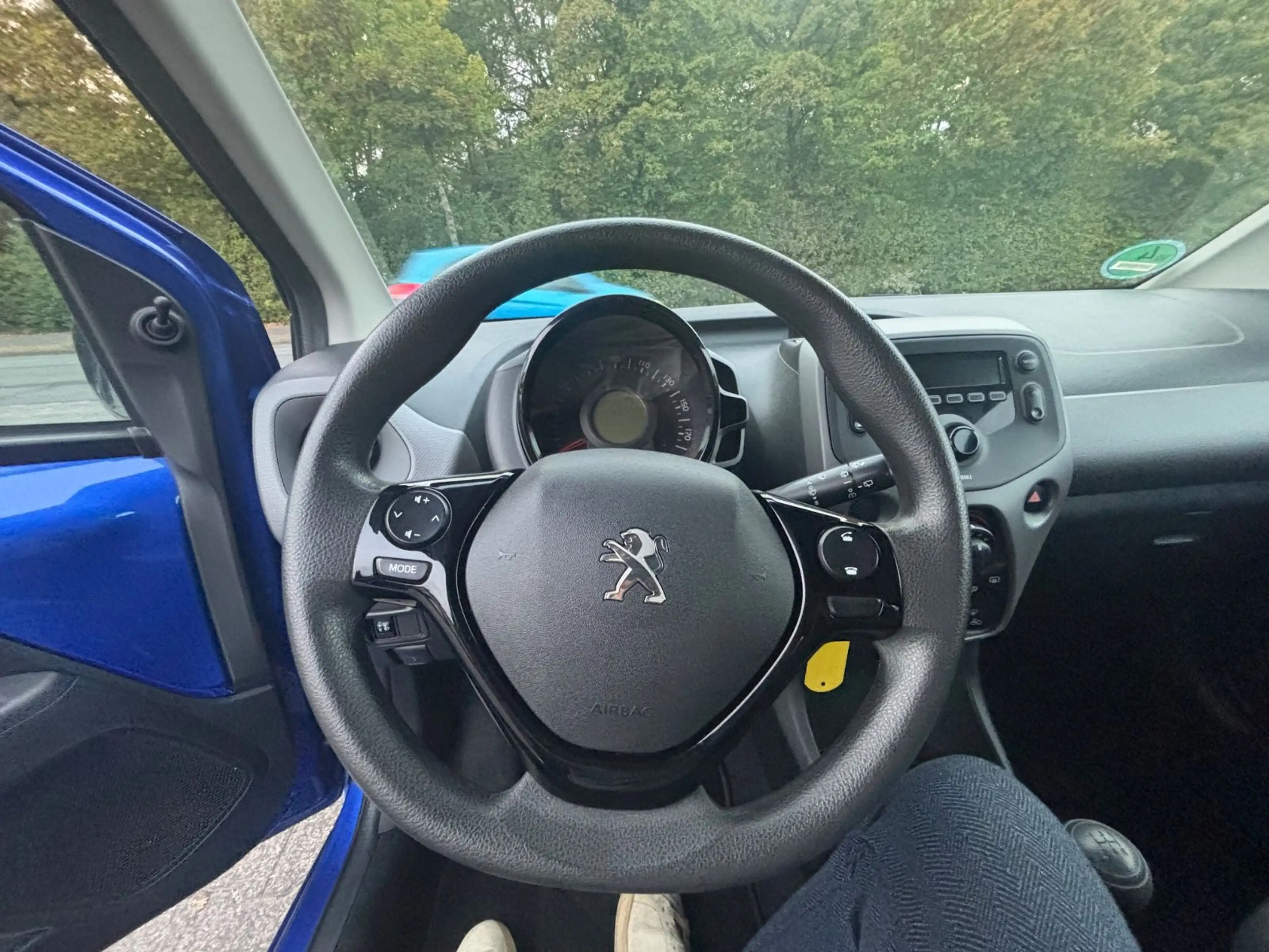 Peugeot 108 Active — photo 11