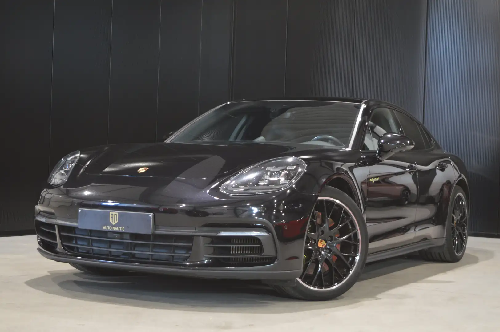 Porsche Panamera 4 e-hybride 462 ch 1 MAIN - Superbe état Schwarz - 1