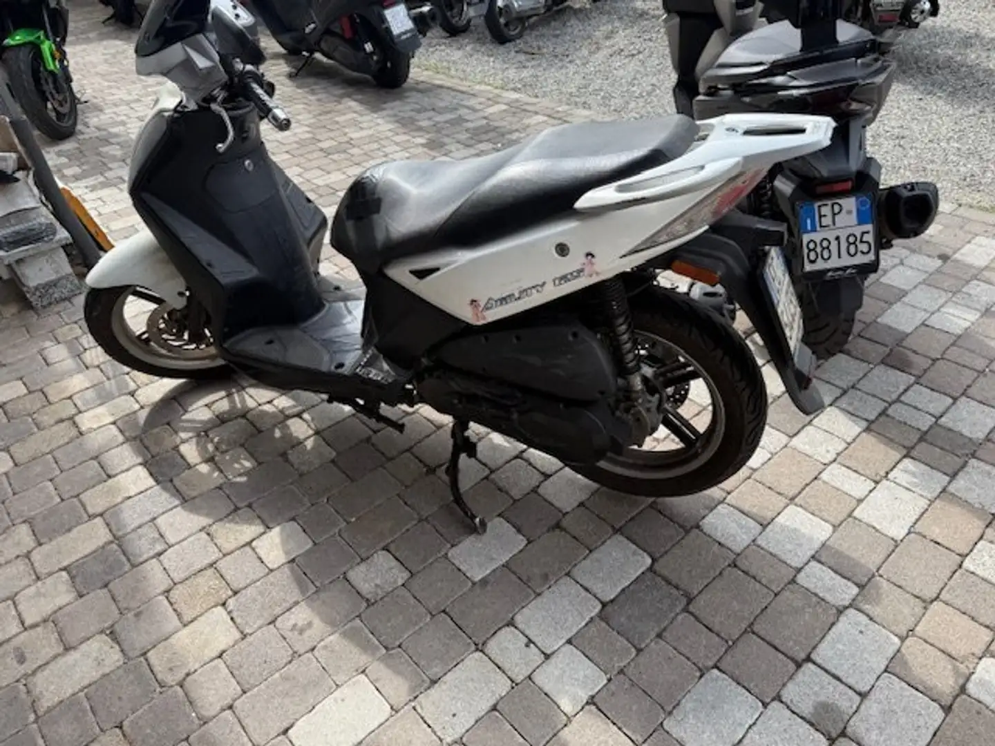 Kymco Agility 125 R16 Bianco - 2